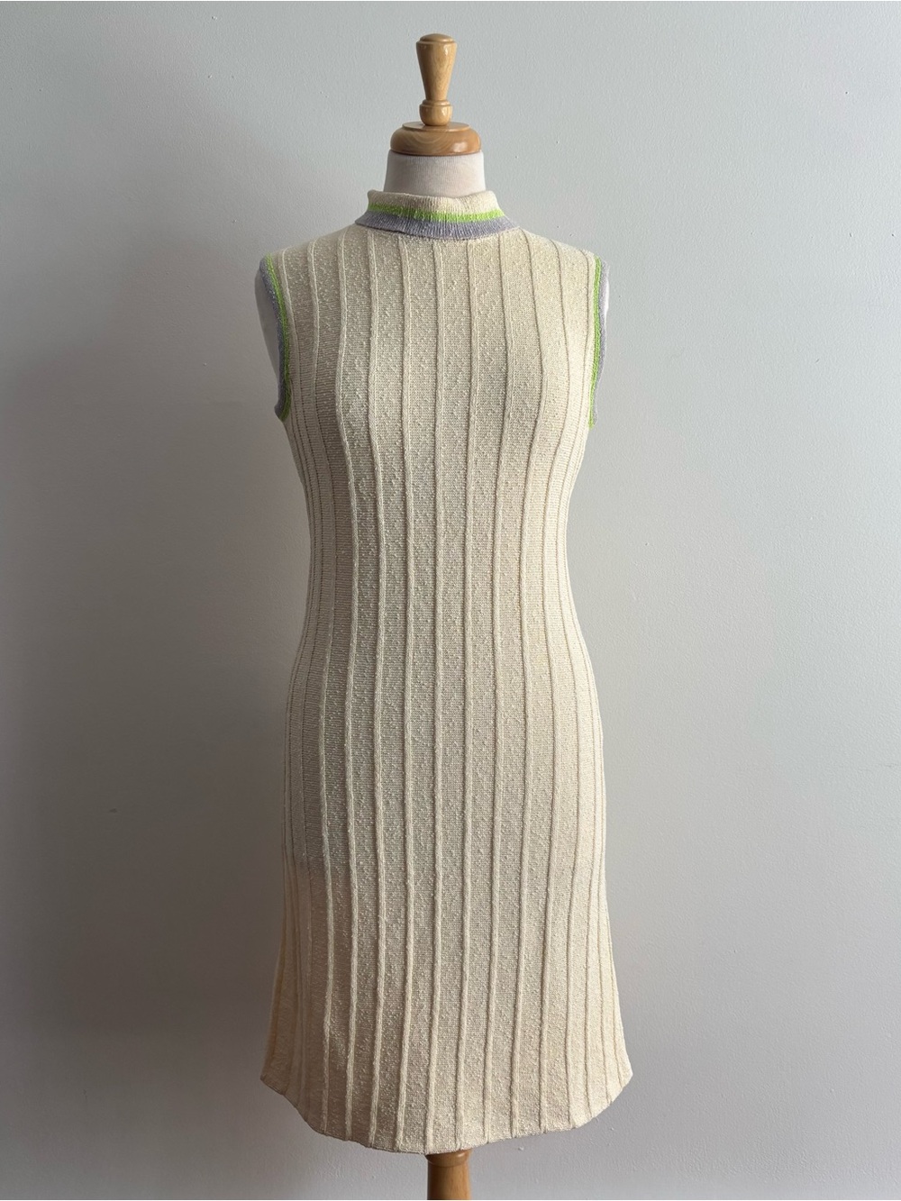 Vintage 1960s Linen & Wool Ribbed Knit Sleeveless Shift Dress / 36 bust